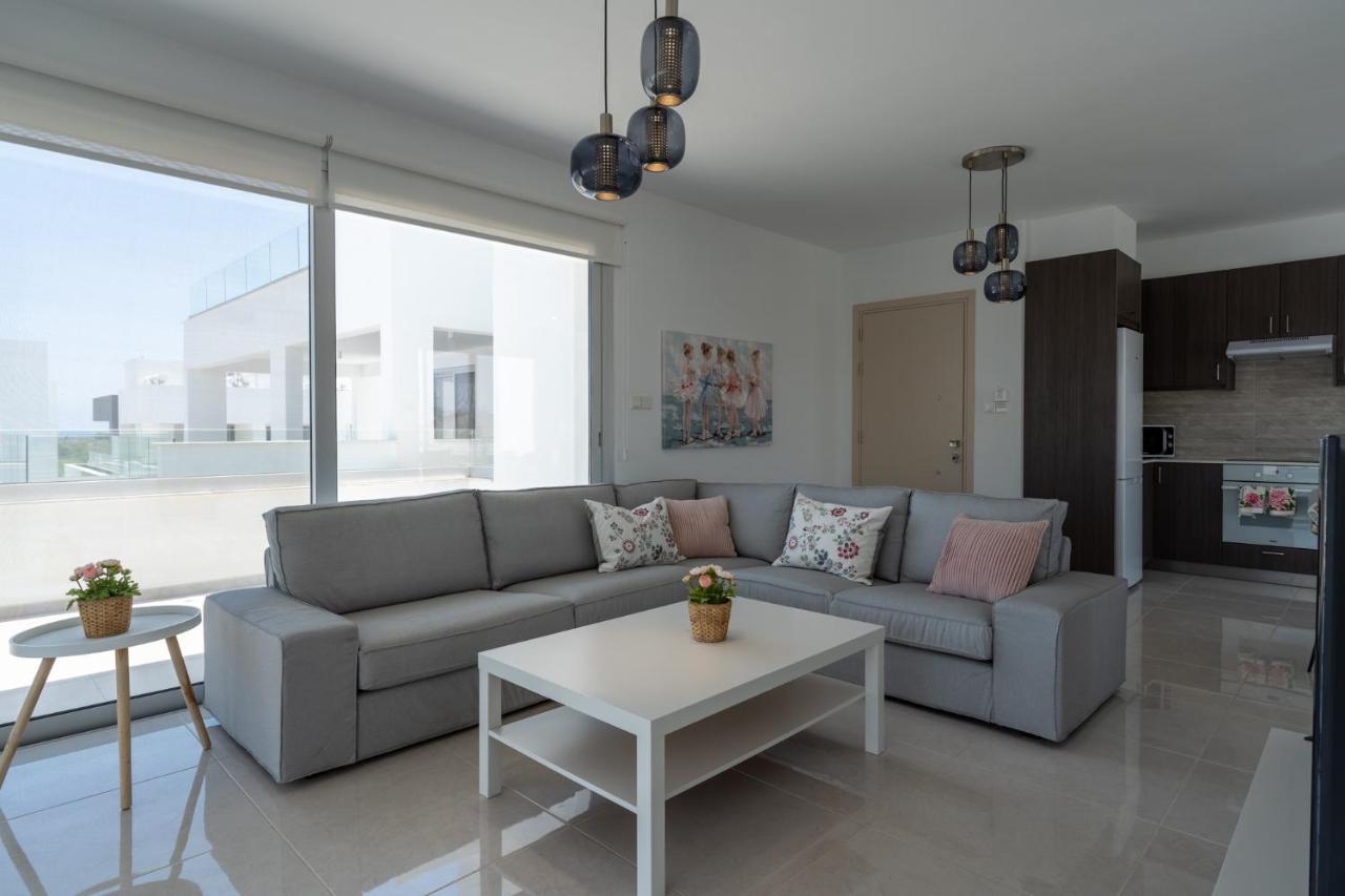 Harmonia 2-Br Apt In Livadia ลาร์นาคา ภายนอก รูปภาพ